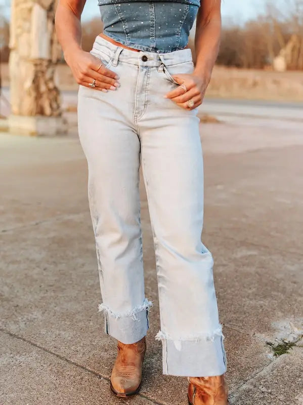 High Plains Trouser Jeans — Light Wash Frayed Cuff