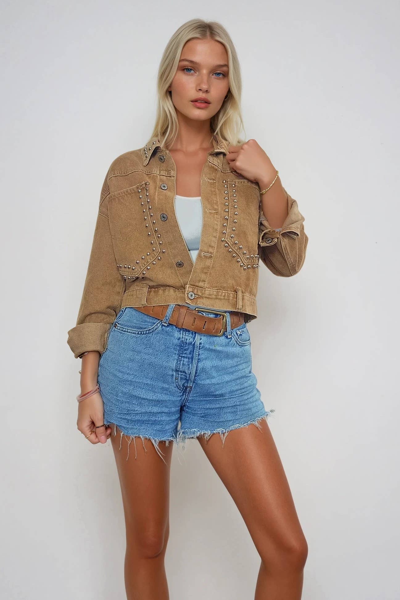 STUDDED CROPPED WASHED DENIM JACKET