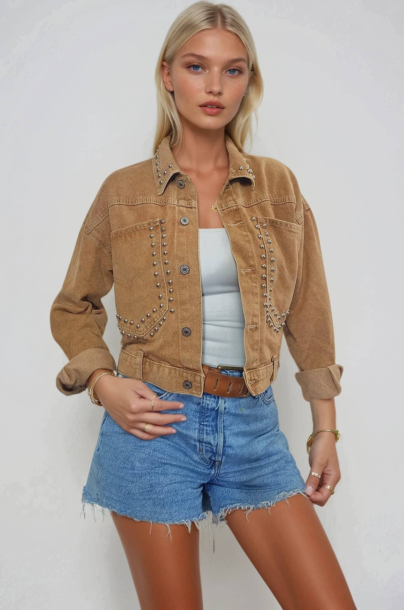 STUDDED CROPPED WASHED DENIM JACKET